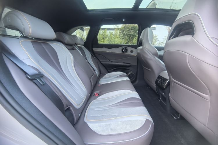 Used BYD Frigate 07 2023 DM-i 205KM Flagship Model
