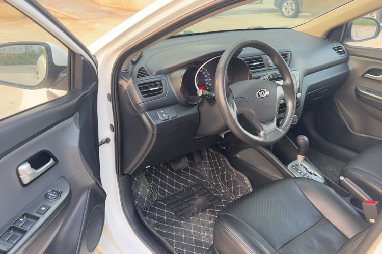 Used Kia K2 2015 Sedan 1.4L Automatic GLS
