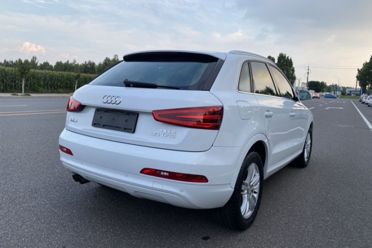 Used Audi Q3 2015 30 TFSI Comfort Model
