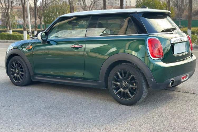 Used  MINI 2016 1.5T COOPER
