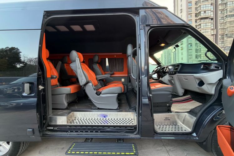 Used JMC Fushun 2023 2.0T Manual Mid-Roof Mid-Height Passenger Version Business-Class 9-Seater (Non-Commercial)
