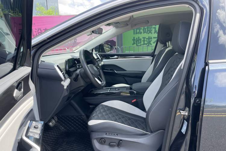 Used Volkswagen ID.6 CROZZ 2021 Long-Range PRO Edition
