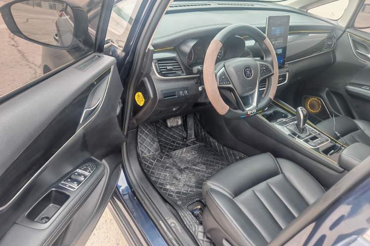 Used BYD Song MAX 2019 1.5T Automatic Smart Connect Ruiyi Sunroof Model 7 Seats China VI Standard
