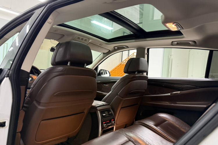 Used BMW 5 Series GT 2015 528i Luxury Edition
