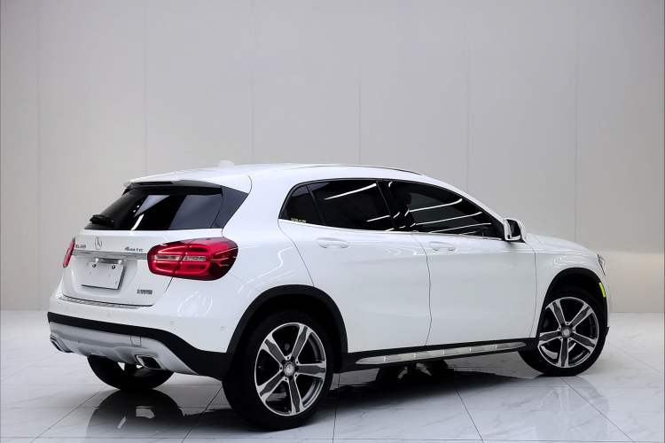 Used Mercedes-Benz GLA 2016 GLA 220 4MATIC Luxury Model
