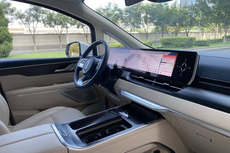 Used Wey Gaoshan 2023 Four-Wheel Drive Flagship Edition
