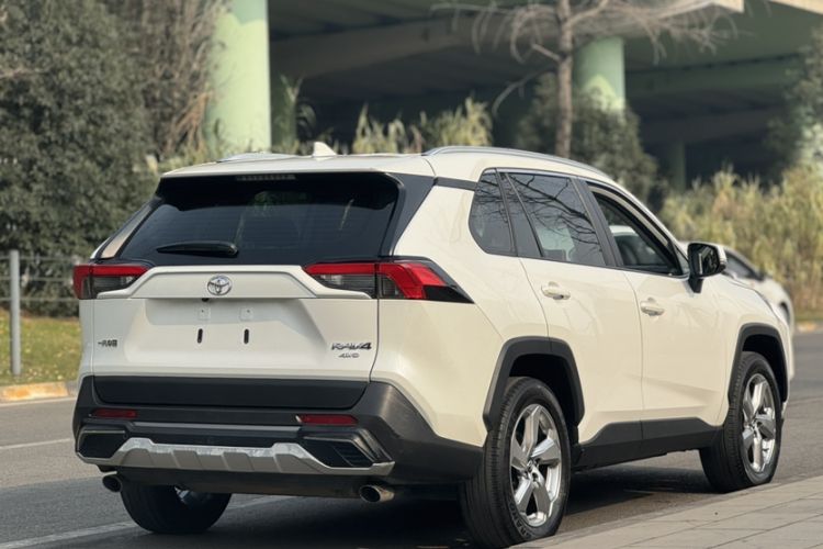 Used Toyota RAV4 2020 2.0L CVT 4x4 Trend Edition
