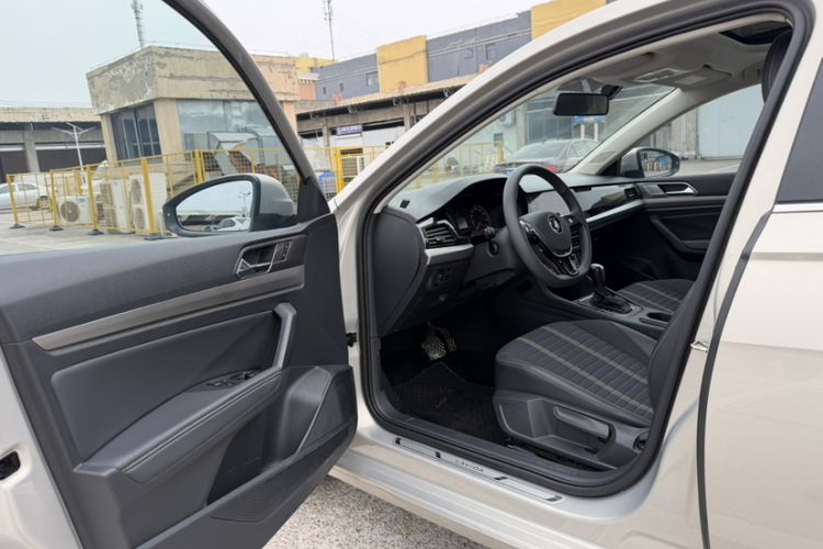 Used Volkswagen Lavida 2021 280TSI DSG Comfort Edition
