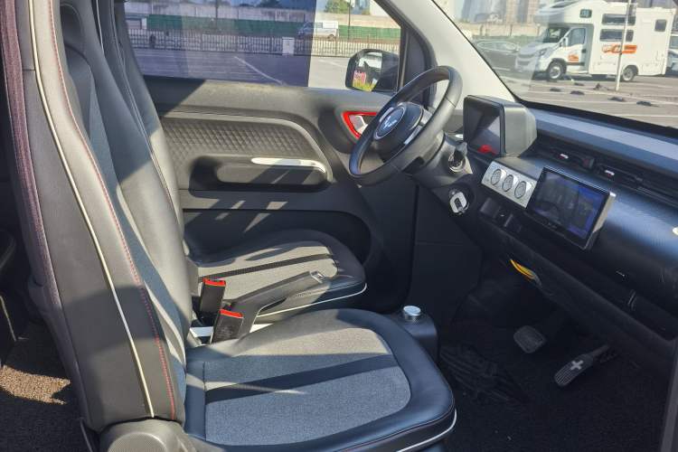 Used Wuling Hongguang MINIEV 2022 GAMEBOY 200km Play Edition with Lithium Iron Phosphate