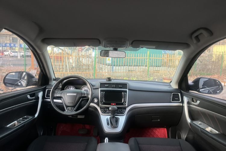 Used Haval M6 2019 1.5T DCT Two-Wheel Drive Urban Version China VI Standard
