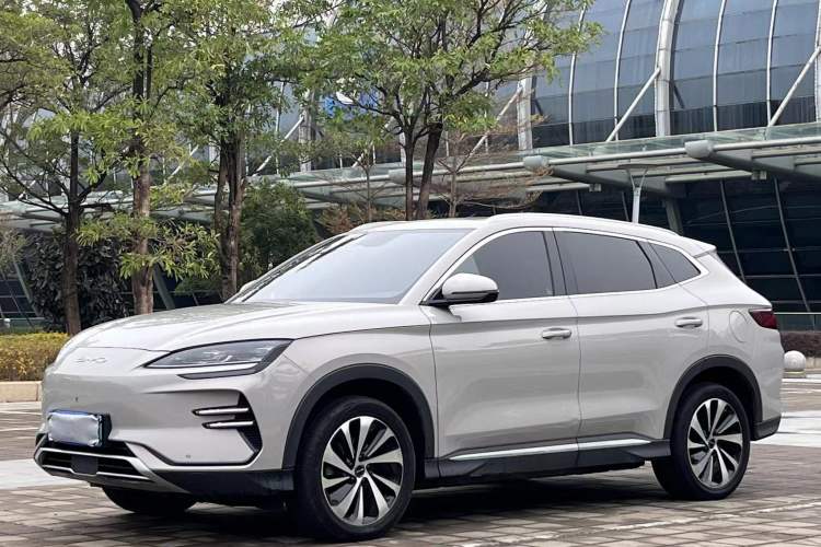 Used BYD Song PLUS New Energy 2023 Champion Edition EV 520KM Luxury Model
