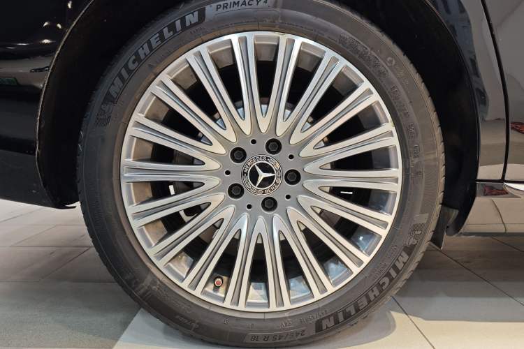 Used Mercedes-Benz E-Class 2021 Facelift E 300 L Stylish Edition
