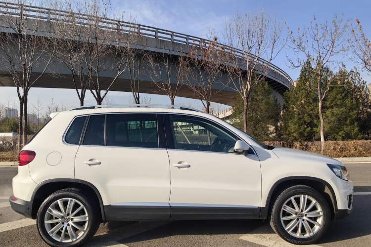 Used Volkswagen Tiguan 2013 2.0 TSI Automatic All-Wheel-Drive Flagship Edition