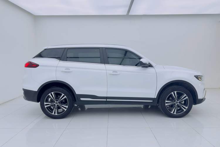 Used Geely Auto Emgrand X7 Sport 2022 1.8TD DCT Zhiya Trim