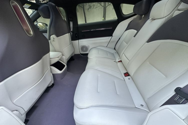 Used  12 2025 Ultra Extended-Range Edition
