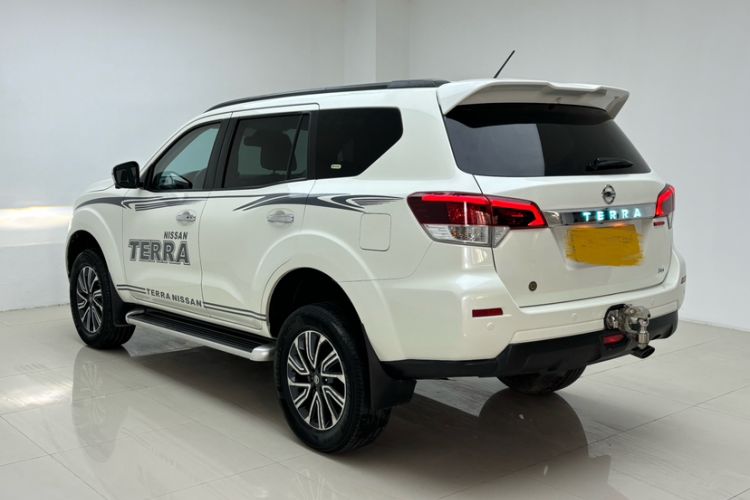 Used Nissan Terra 2018 2.5L Automatic 4x4 Flagship Edition
