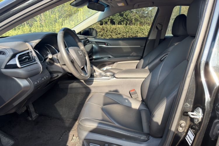 Used Toyota Camry 2021 2.0G Luxury Edition