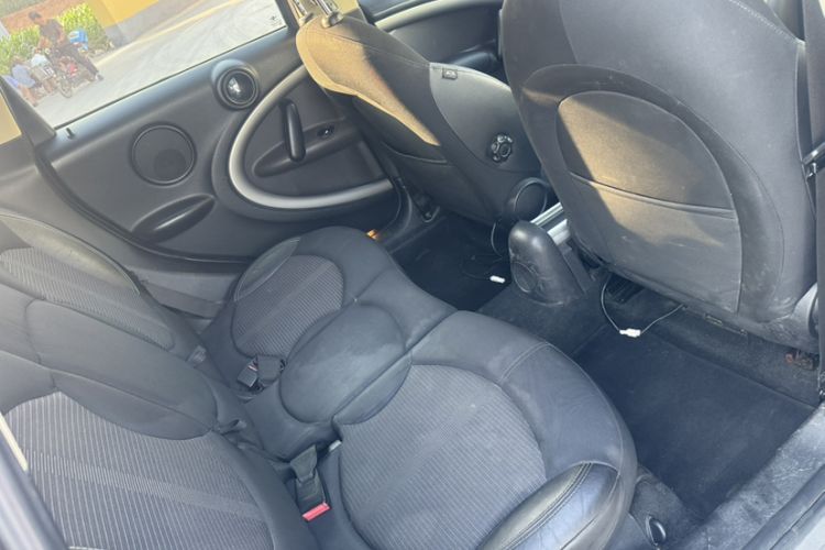 Used  Countryman 2011 1.6L COOPER Fun
