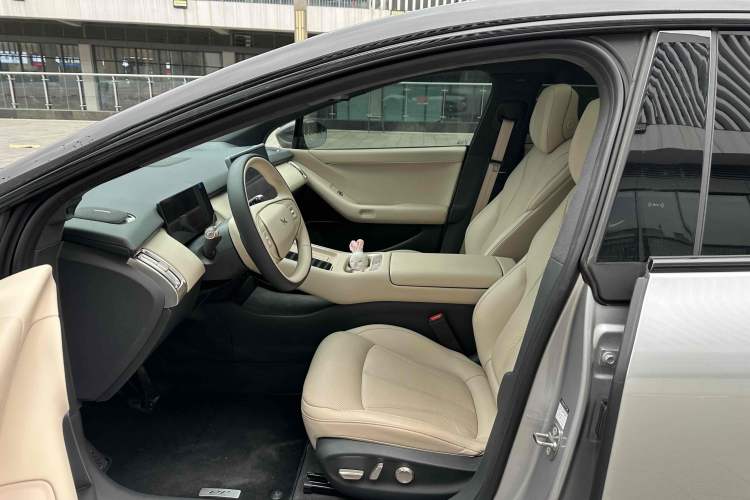 Used XPeng P7+ 2024 Long-Range Max
