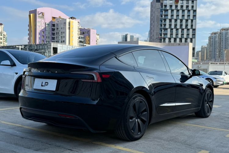 Used Tesla Model 3 2023 Rear-Wheel-Drive Version
