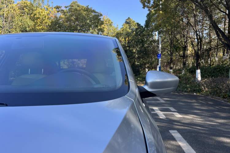 Used Volkswagen Santana 2013 1.6L Manual Comfort Edition
