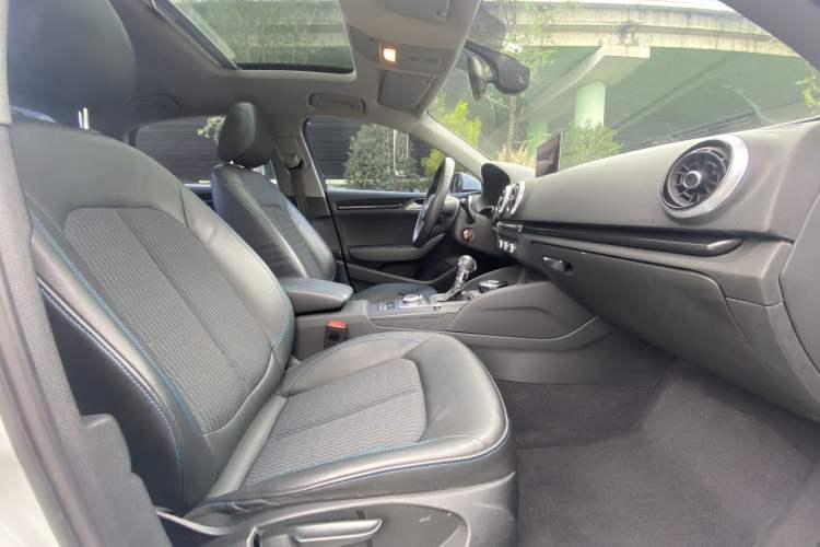 Used Audi A3 2019 Limousine 35 TFSI Fashion Edition China V standard
