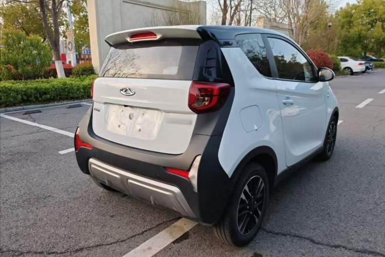 Used Chery Little Ant 2022 Sweet Pink Edition Half-Sugar Version Lithium Iron Phosphate 29.2 kWh 30 kW 301 km
