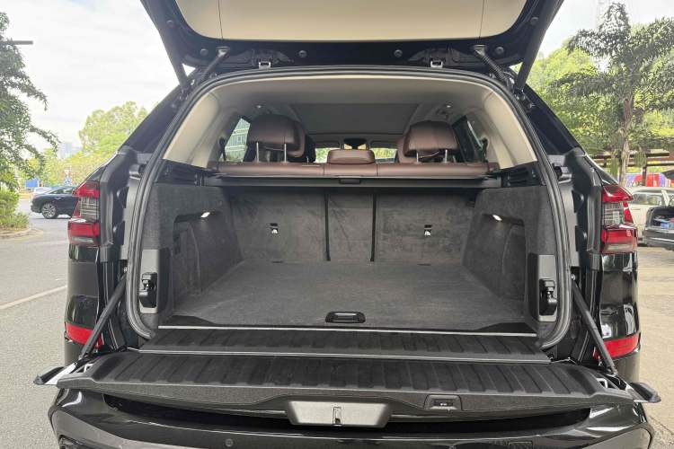 Used BMW X5 2022 Restyled xDrive 30Li Luxury Version M Sport Package