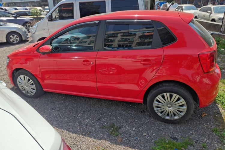 Used Volkswagen Polo 2016 1.6L Automatic Comfort Model
