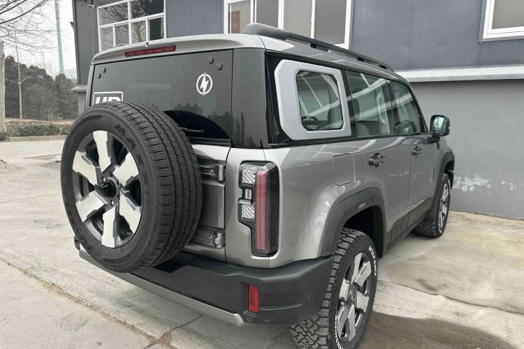 Used  BJ40 Electric Drive 2025 Advanced Edition
