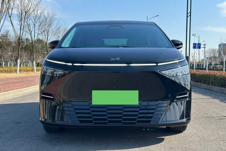 Used XPeng X9 2025 740 Ultra-Long Range Max
