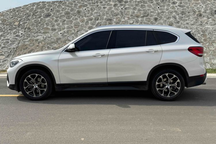 Used BMW X1 2021 Restyled sDrive25Li Leading Edition
