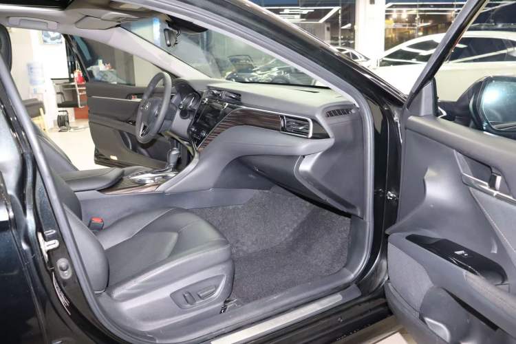 Used Toyota Camry 2019 Revised Version 2.5G Luxury Edition