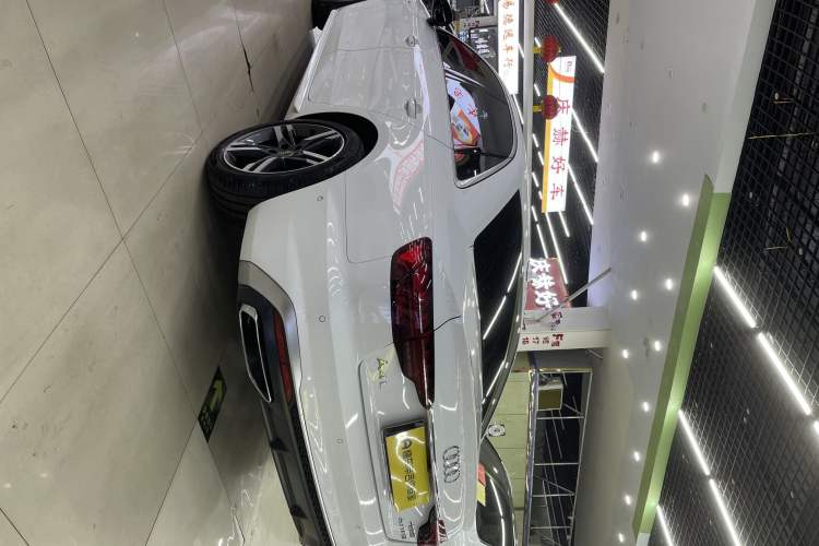 Used Audi A4L 2020 40 TFSI Luxury Dynamic Model