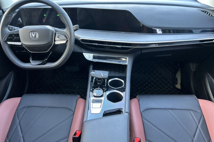 Used Changan Eado 2024 PLUS Blue Whale NE 1.4T GDI DCT High-Energy Edition
