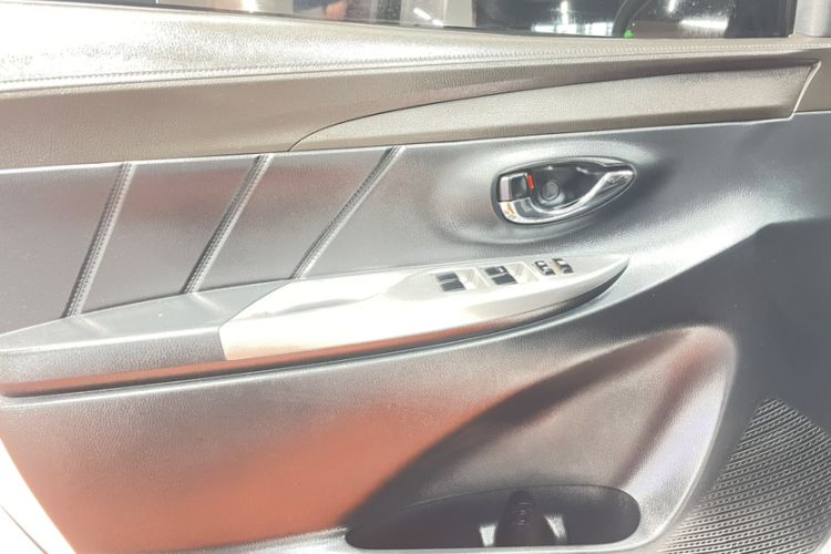 Used Toyota YARiS L 2015 1.5E Automatic Charm Edition