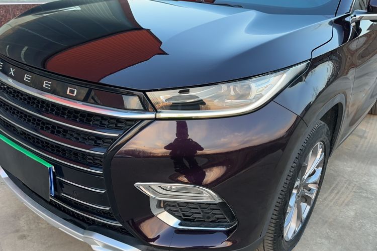 Used  Lingyun 2019 1.6T Two-Wheel Drive Diamond Edition
