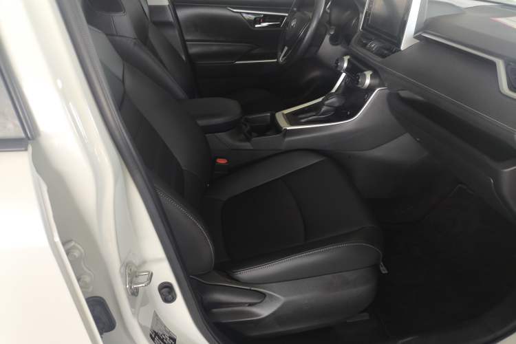 Used Toyota RAV4 2020 2.0L CVT Two-Wheel Drive Fashion Edition