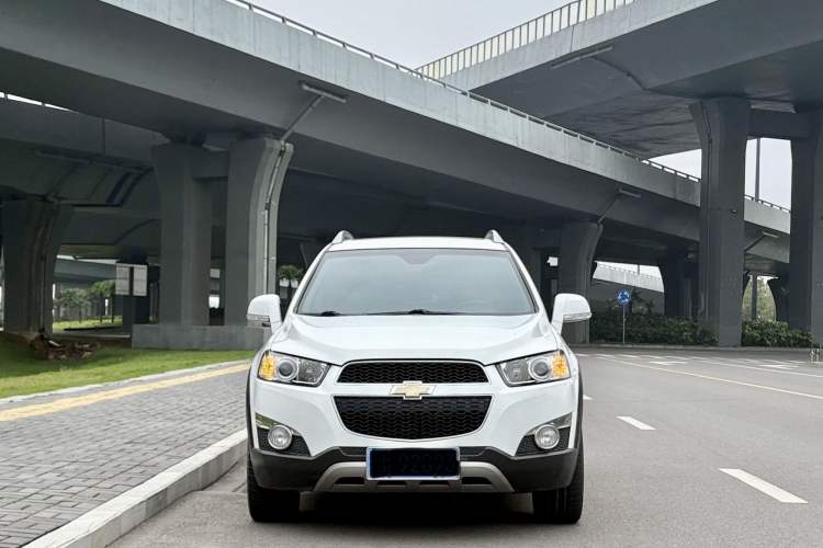 Used Chevrolet Captiva 2014 2.4L 4x4 Flagship Edition 7 Seats
