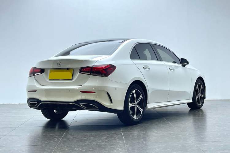 Used Mercedes-Benz A-Class 2022 Revised Version A 200 L Sport Sedan Fashionable Style