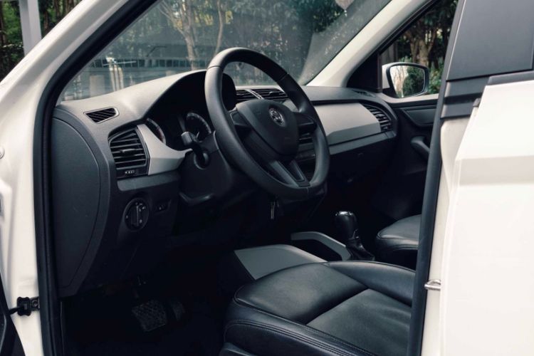 Used Skoda Fabia 2017 1.4L Automatic Car Enjoy Edition
