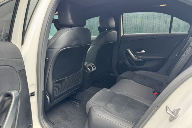 Used Mercedes-Benz A-Class 2022 Second Facelift A 200 L Sport Sedan Fashion Version
