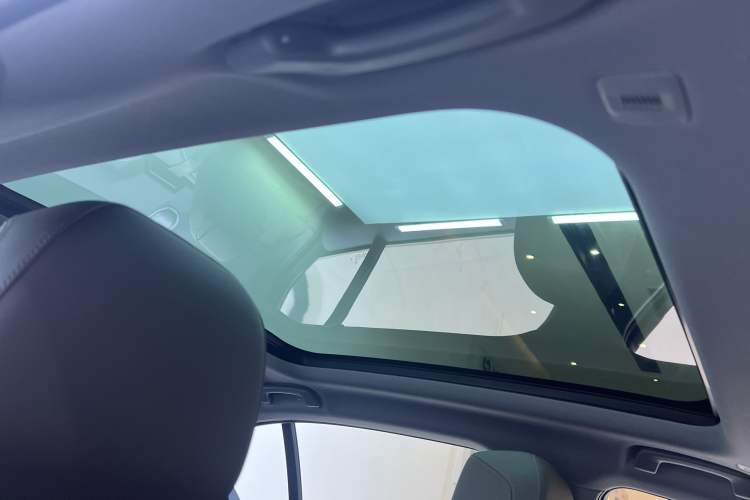 Used BMW 5 Series 2024 525Li Luxury Package
