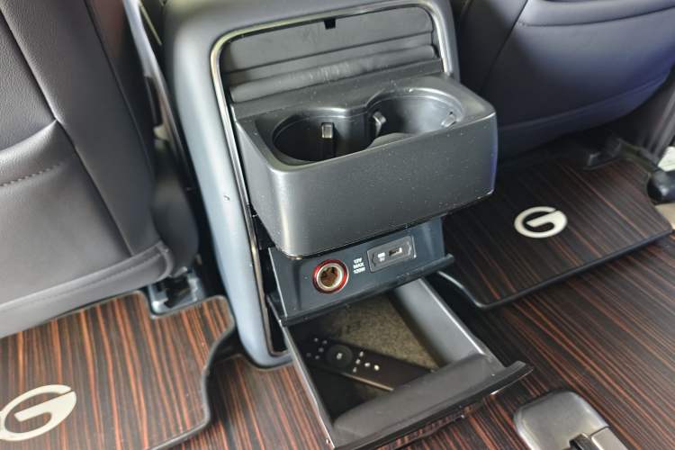 Used GAC Trumpchi M8 2021 Master Series 390T Ultimate Edition
