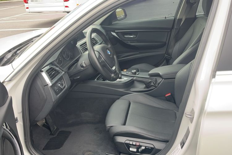 Used BMW 3 Series 2018 320Li Fashion Model
