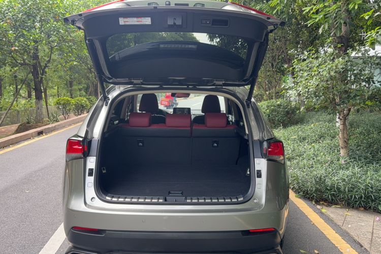 Used Lexus NX 2018 300 Front-Drive Freeline Edition
