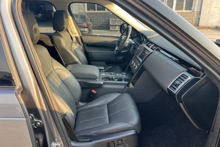 Used Land Rover Discovery 2017 3.0 SC V6 SE
