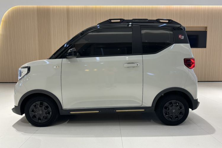 Used Wuling Hongguang MINIEV 2022 GAMEBOY 300km Enthusiast Model with Lithium Iron Phosphate