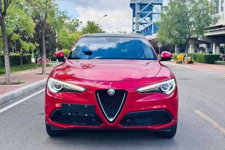 Used Alfa Romeo Stelvio 2017 2.0T 200HP Elite Edition
