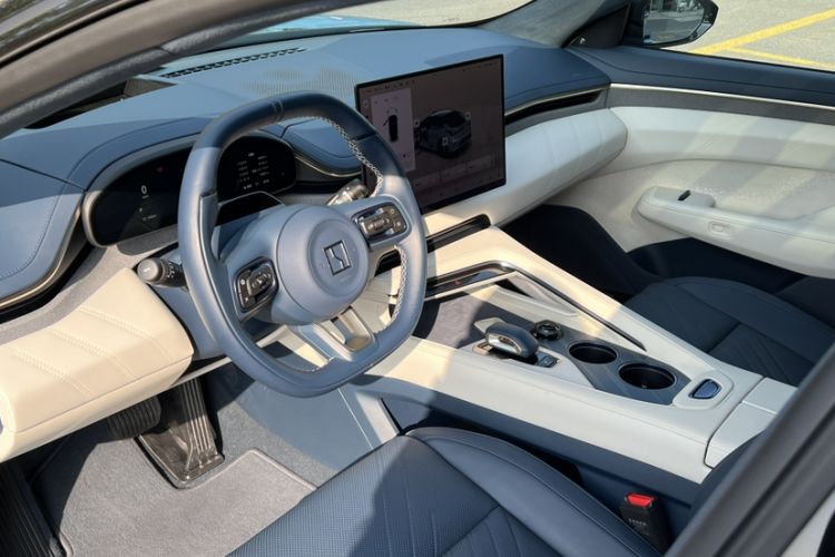 Used Zeekr 001 2025 WE Edition 100 kWh Rear-Wheel Drive